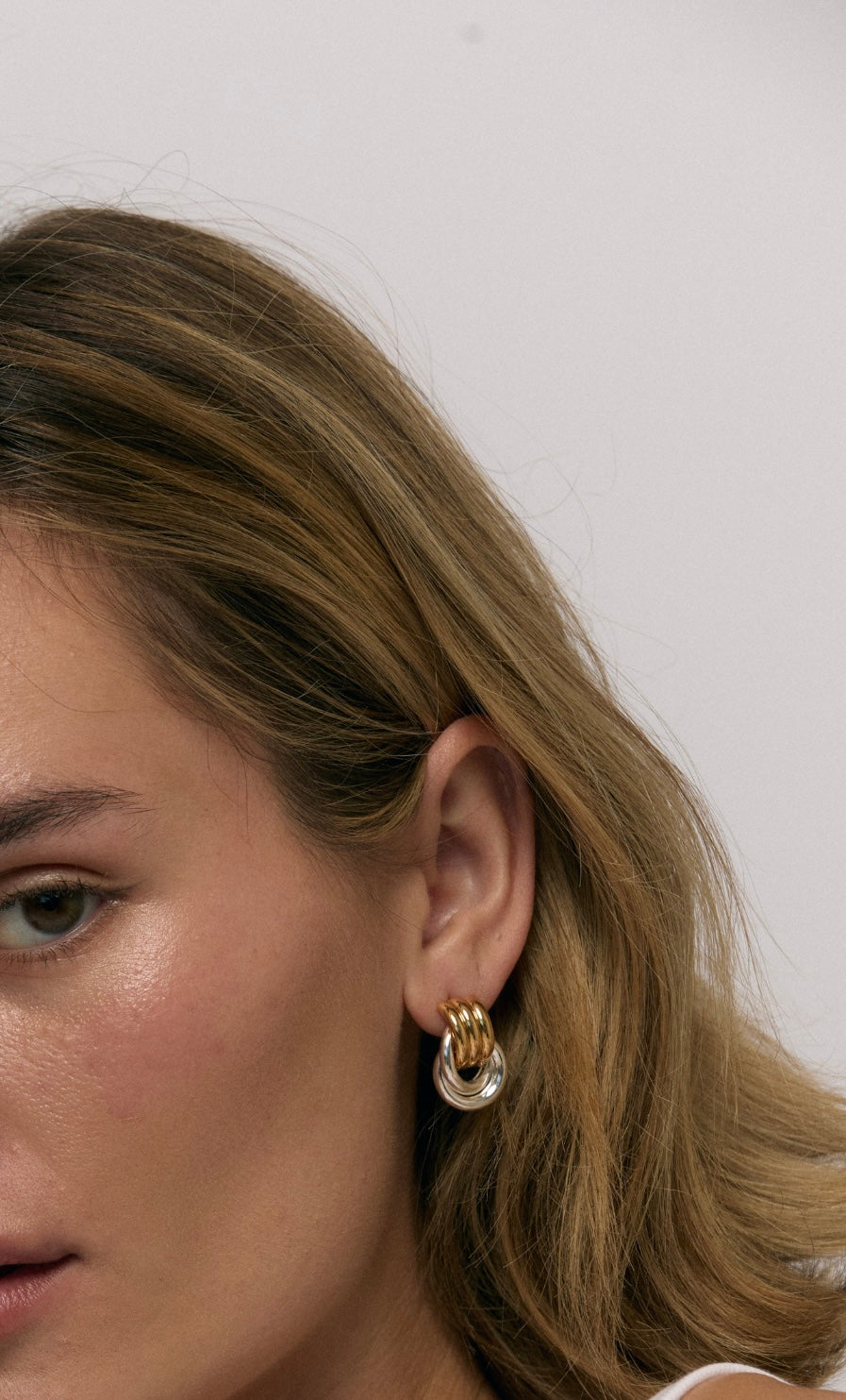 Uworld Minimalistic Earrings